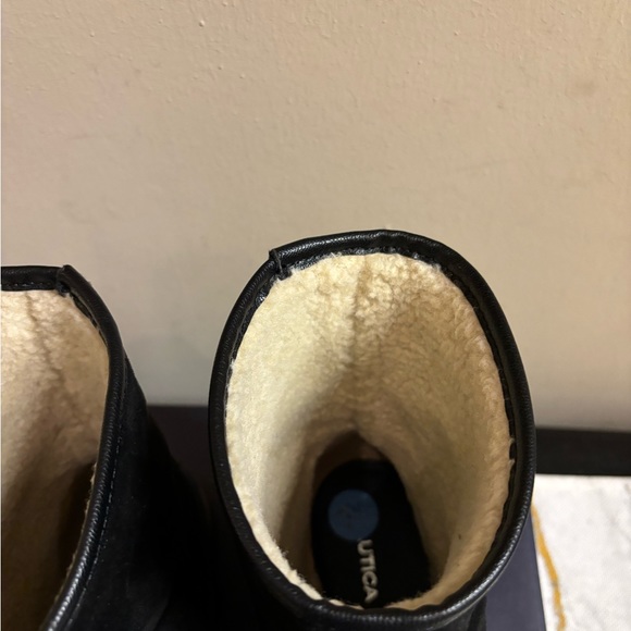 Black Nautica boots with faux fur/sherpa inside; very warm and comfortable - Picture 7 of 15